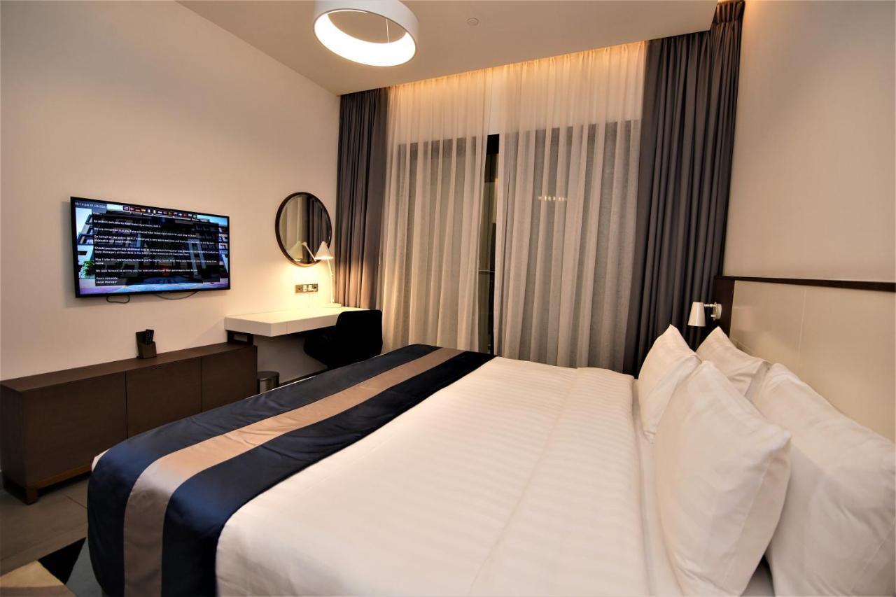 Abar Hotel Apartments Dip-1 Дубай Екстер'єр фото